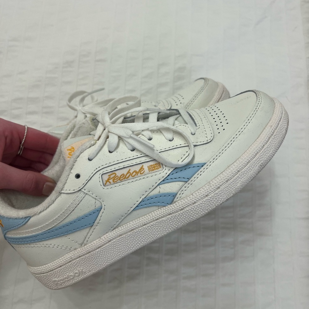Reebok Sneakers size 6
